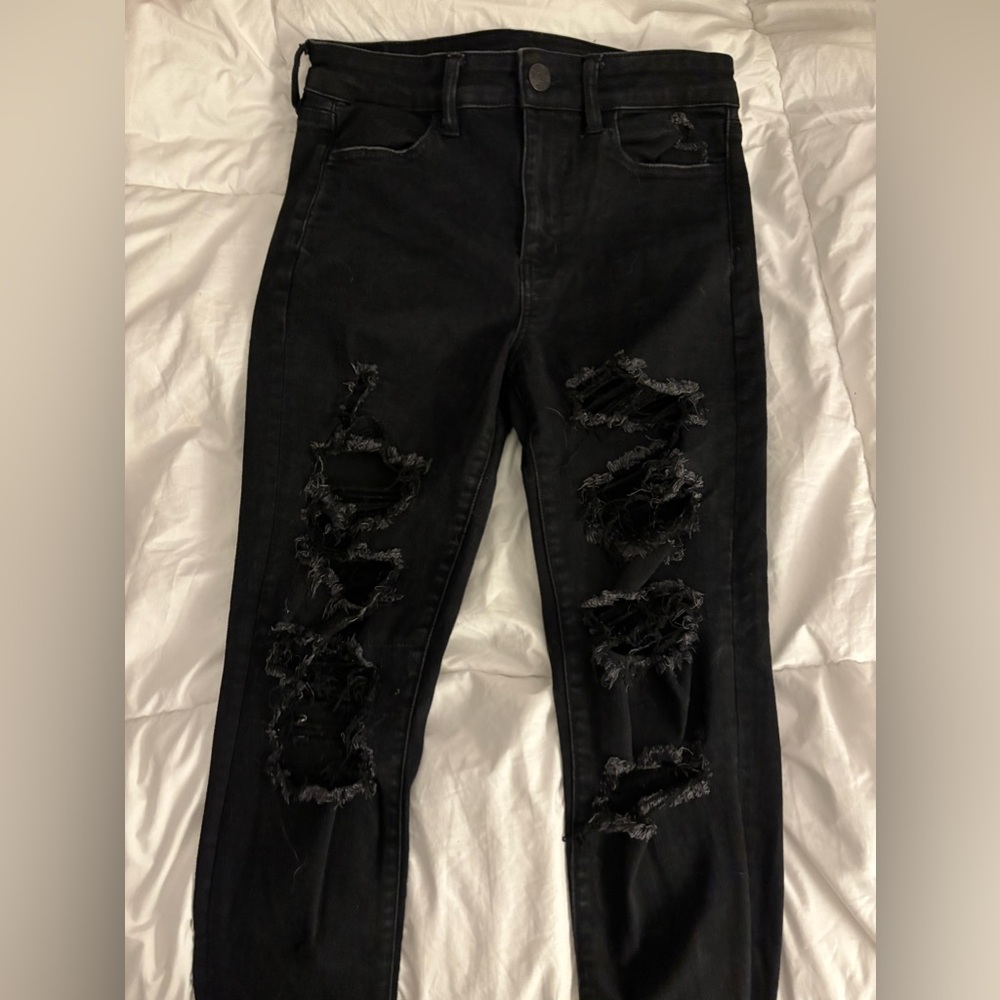 women’s size 10 American Eagle black ripped jeans